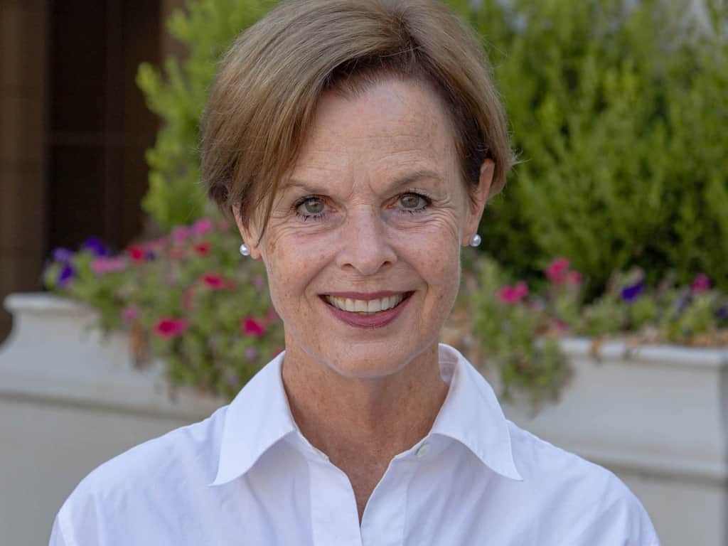 Nancy Knox.